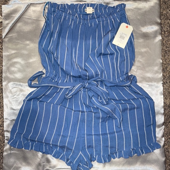 NWT Billabong Strapless Striped Romper - Picture 1 of 1